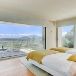 Rock Villa *