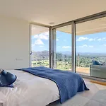 Rock Villa *
